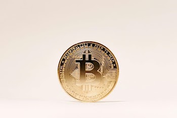 Gold Bitcoin Cryptocurrency Coin