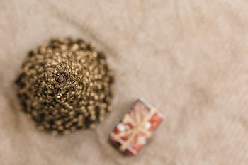 Gold Christmas tree vertical
