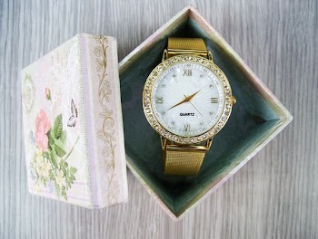 Gold-colored Analog Watch With Gold Band