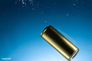 Golden aluminium soda can with copyspace  | Free  photo - 2319405