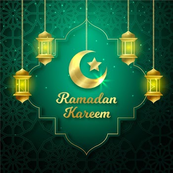 Golden hanging lanterns realistic eid mubarak Free Vector