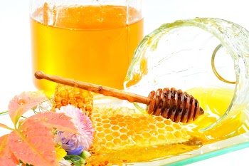 golden honeycomb and flowers