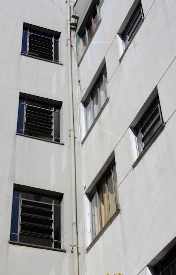Gray 4-storey Building