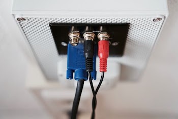 gray and black audio port
