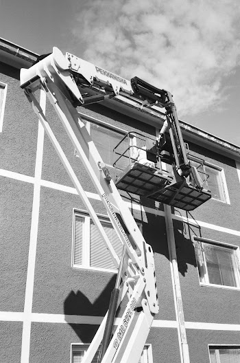 Gray Bucket Truck