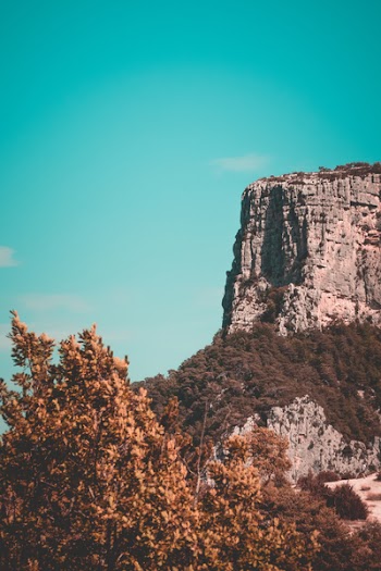 Gray Cliff