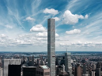 gray concrete high-rise building