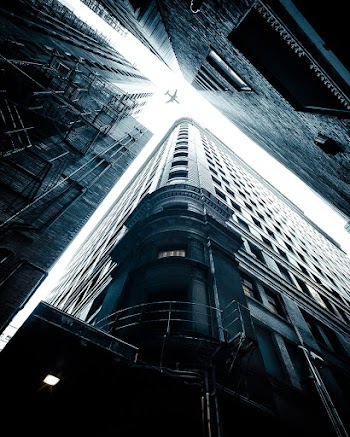 Gray High-rise Building