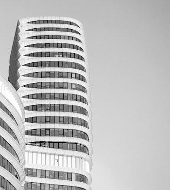 Gray High-rise Building