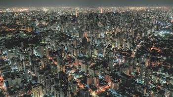 Gray High-rise Buildings
