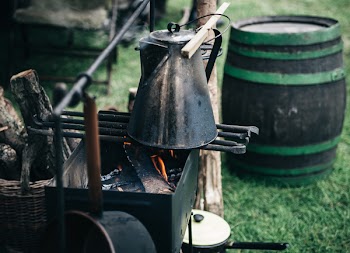 Gray Kettle on Gray Burner