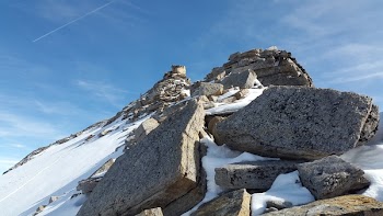 Gray Rocks