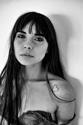 Gray scale portrait photography of a woman