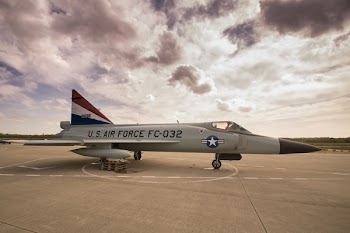 Gray U.s. Air Force Fc-032 Under Gray Sky