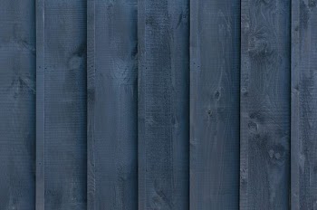 gray wooden surfcae