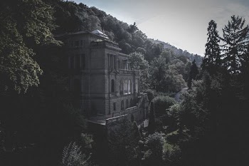 grayscale photo of a building
