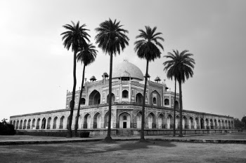Grayscale Photo of Humayun’s Tomb in New Delhi, India