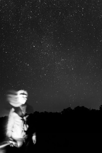 Grayscale Photo of Man and Woman Kissing · Free Stock Photo