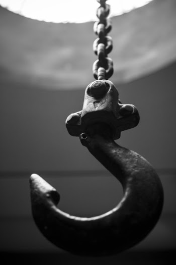 Grayscale Photograph of a Hook Hitch