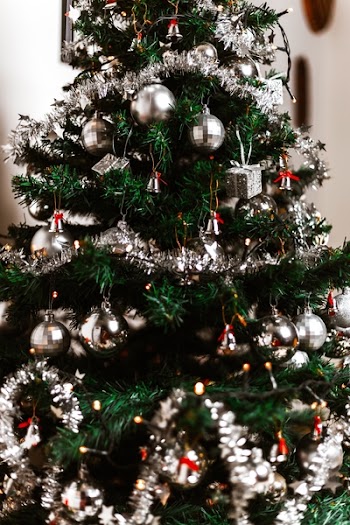 Green Christmas Tree With String Lights