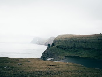 Green Mountain by the Sea