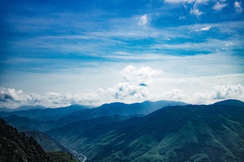Green Mountain Under White Clouds