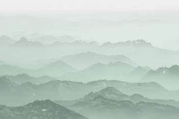 Green mountains background, misty landscape | Free Photo - rawpixel