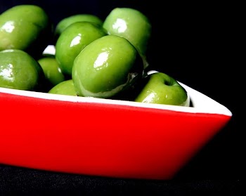 green_olives.jpg