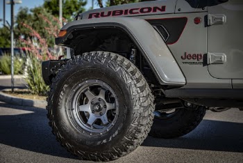 Grey Jeep Rubicon