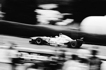 gsrayscale photo of white racing vehicle