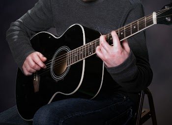 guitarplayer.jpg