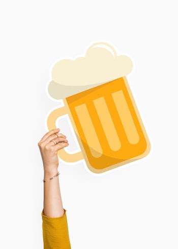 Hand holding a beer cardboard prop | Free stock psd mockup - 526425