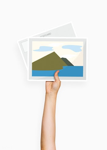 Hand holding a photo cardboard prop | Free stock psd mockup - 526152