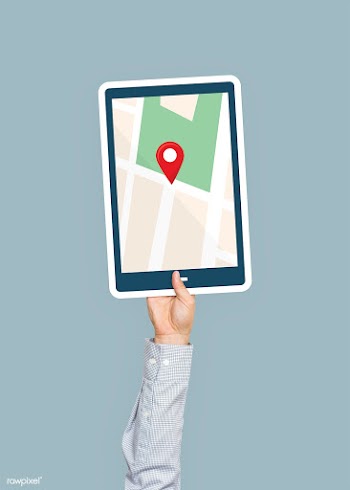 Hand holding a tablet with gps | Free stock psd mockup - 536480