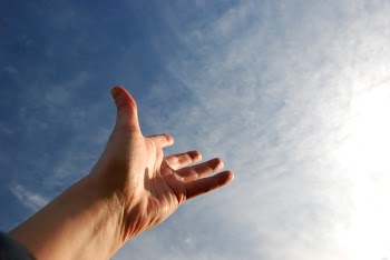 HandReach021007__2_.jpg