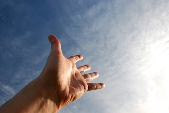 HandReach021007.jpg
