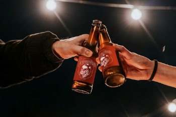 Hands toasting to celebrate at a Christmas | Free Photo - rawpixel