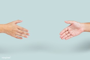 Hands with a social distancing during coronavirus pandemic mockup | Free  psd mockup - 2293484
