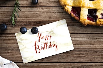 Happy birthday message with a pie mockup | Free stock psd mockup - 516422