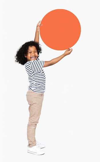 Happy kid holding an orange empty board | Free stock psd mockup - 491880