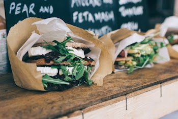 Healthy sandwiches with cheese and vegetables 