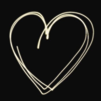 Heart shape long exposures isolated | Free Photo - rawpixel