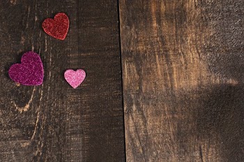 Hearts On Woodgrain