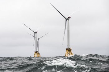Heavy seas engulf the block | Free Photo - rawpixel