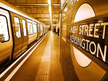 High Street Kensington Hallway
