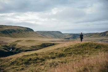 Hiking Icelands Fields