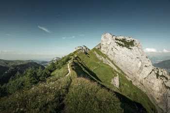 Hiking in the swiss mountains