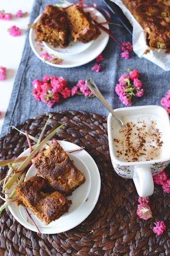 Homemade rhubarb cake 