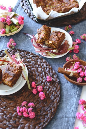 Homemade rhubarb cake 
