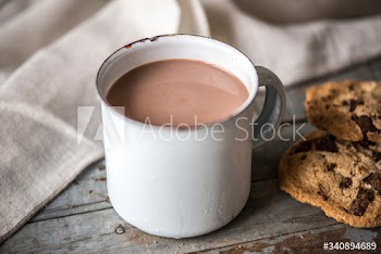 Hot chocolate with chocolate chip cookies